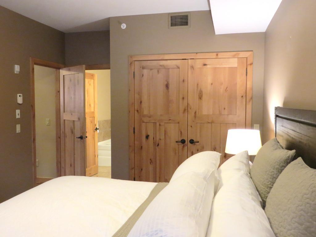 Luxury Canmore Vacations Quarto foto